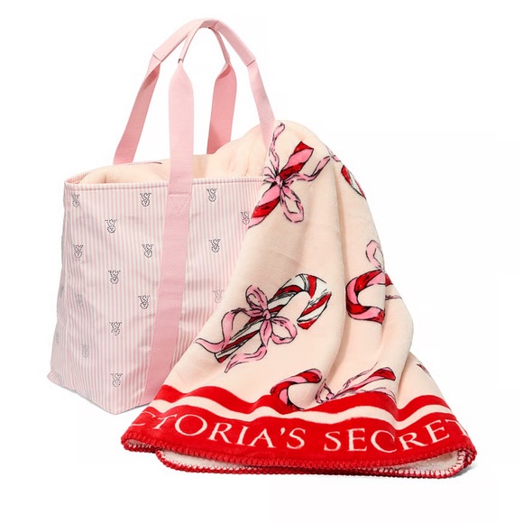 VICTORIA'S SECRET Cozy Fleece Velour Candy Cane Blanket, NWT - Picture 3 of 7